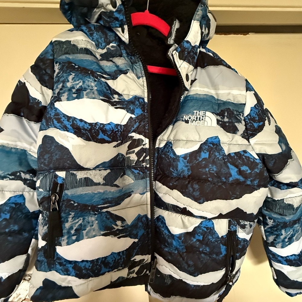 NWT Boys 7/8 NorthFace Heatseeker Eco Insulated Jacket Boys 7/8 waterproof
